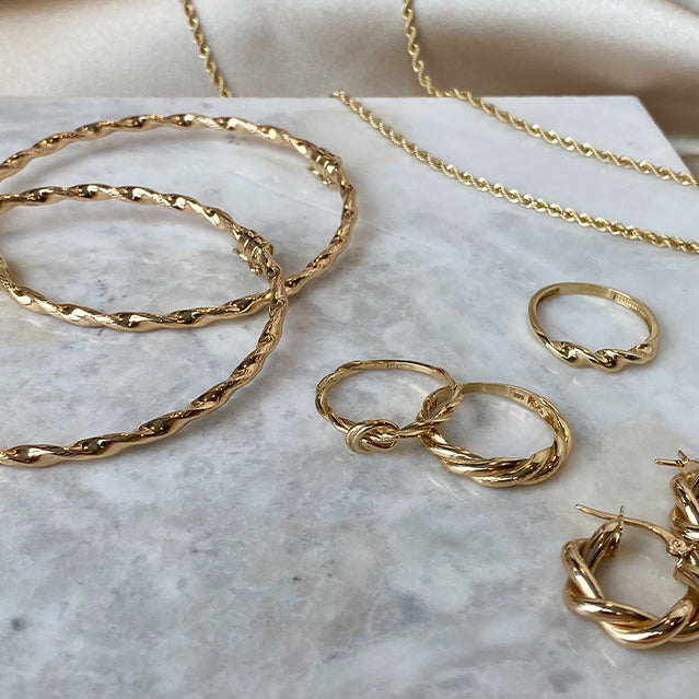 Staying Ahead of Style with Hems Jewellery: Embrace the 14k Gold Trends for 2023 Hems Jewellery